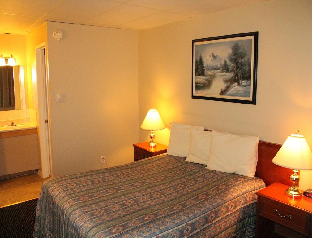 Tel Star Motel Brooks Room photo